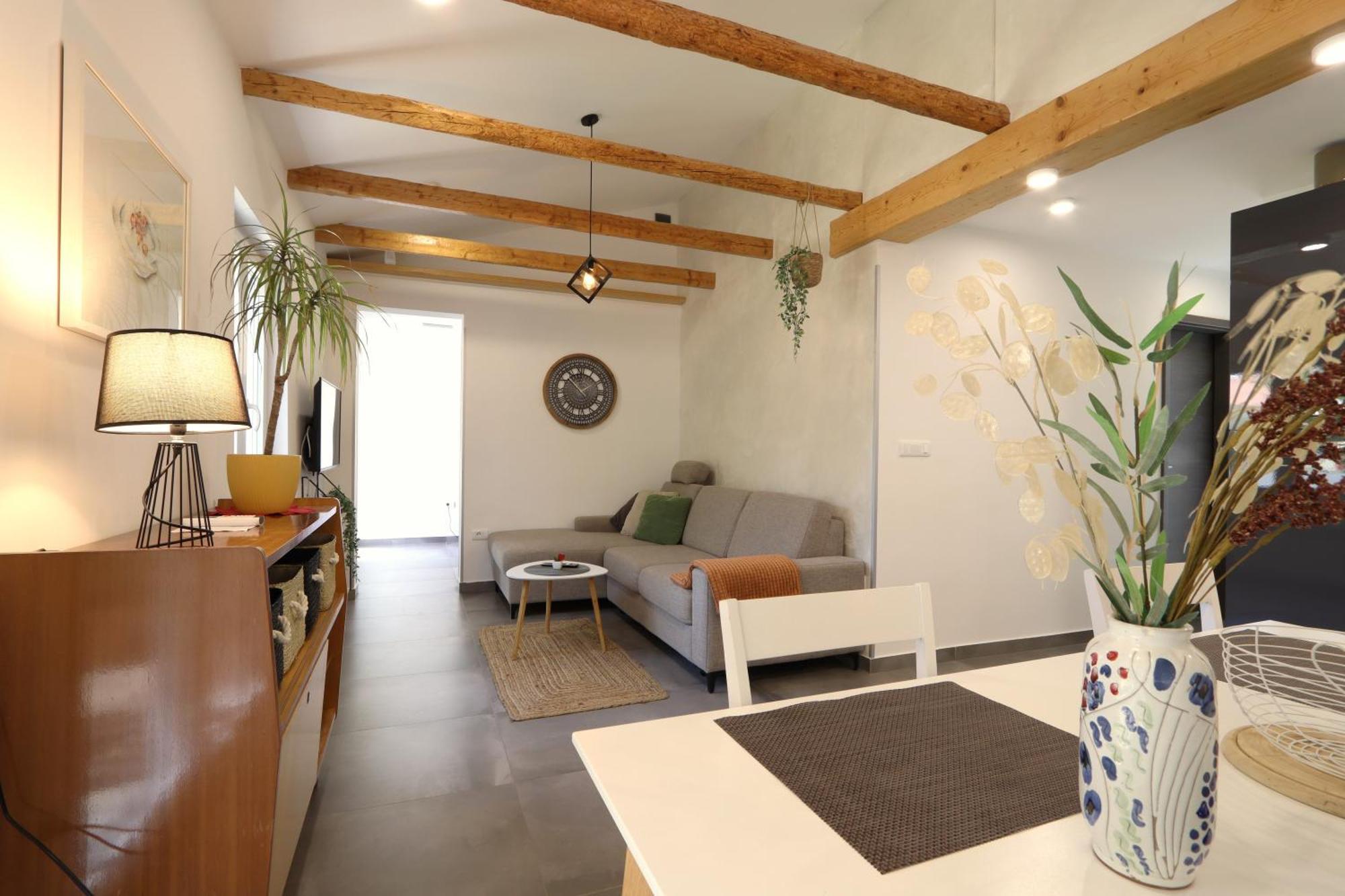 Holiday House "Laurus Garden" With Private Parking Медулин Екстериор снимка